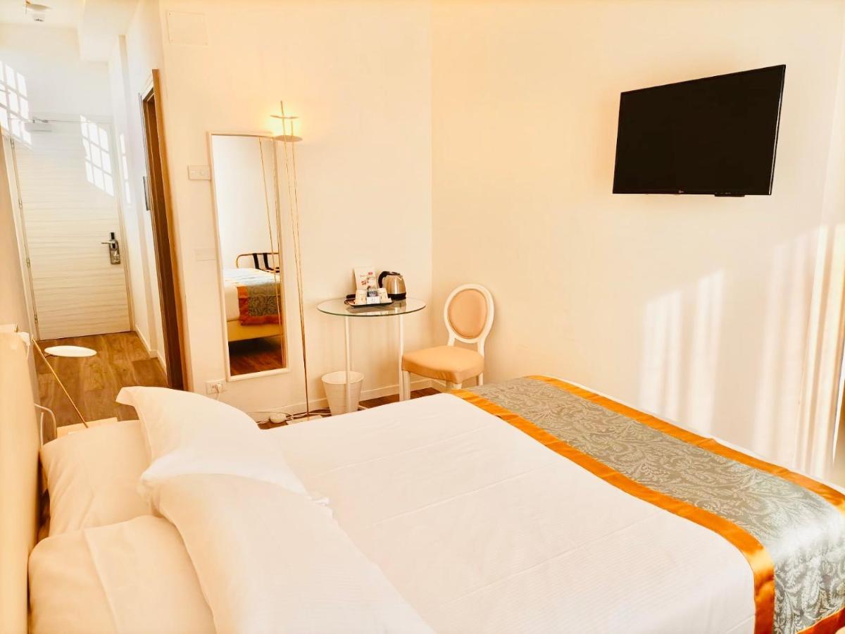 Grand Hotel San Lorenzo มานโตวา ภายนอก รูปภาพ